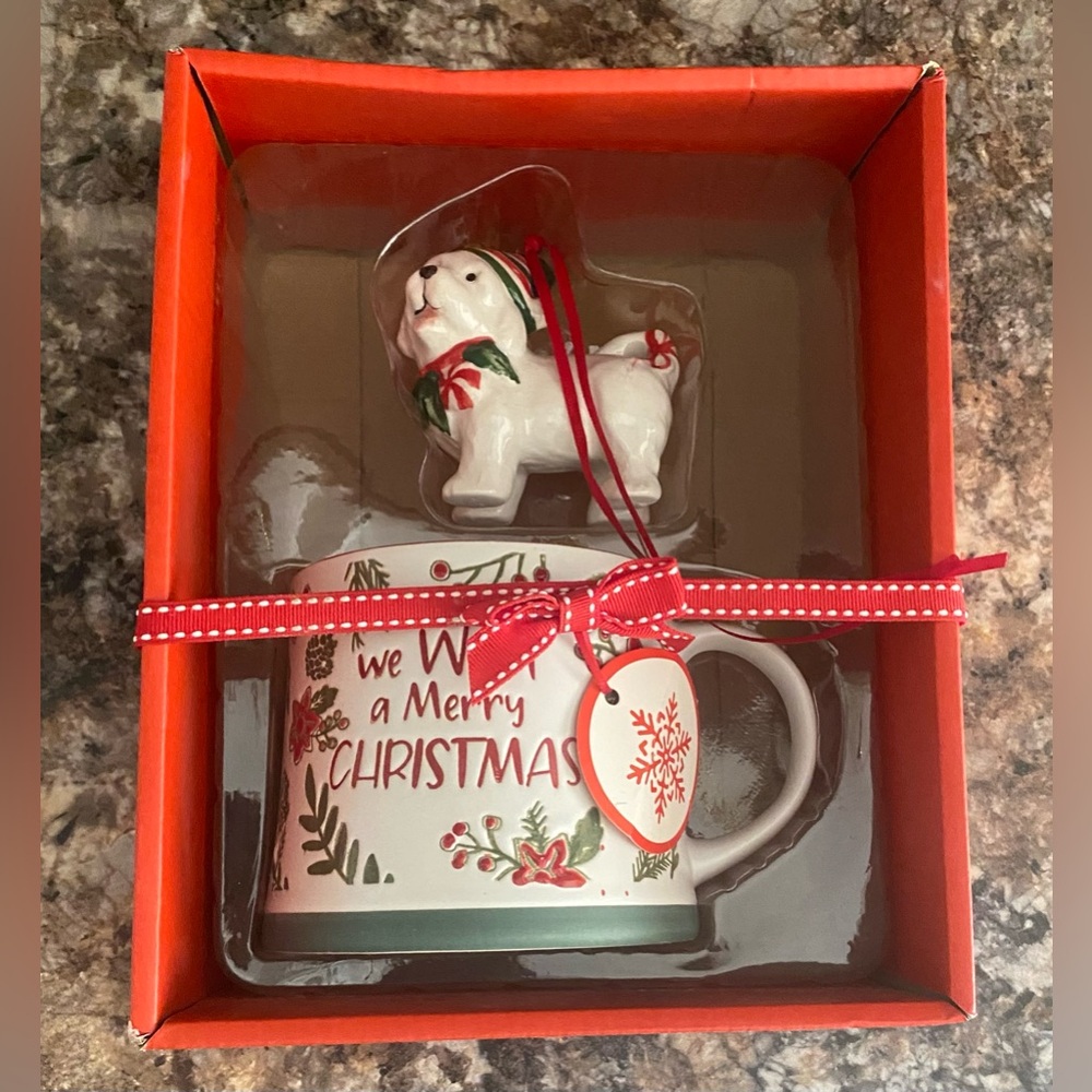 inHomestylez Christmas "We Woof A Merry Christmas" Mug and Ornament Set Lovely!